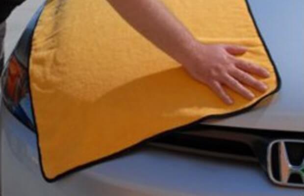Car Care Tips Preventing Sun Damage_Dry after washing