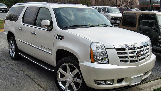 Cadillac | Brown's Automotive Experts
